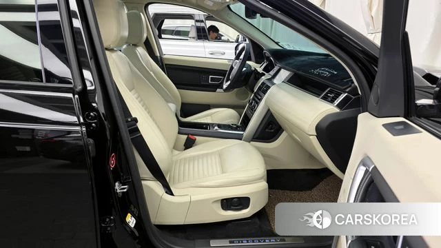 Land Rover Discovery Sports 2018 Черный из Кореи, фото 2