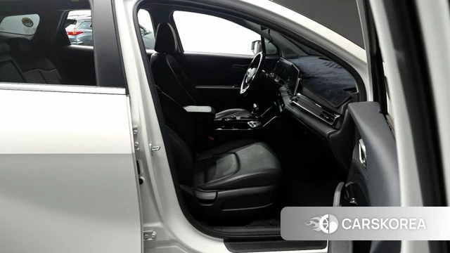 Kia Sportage 5th Generation 2022 Белый из Кореи, фото 2