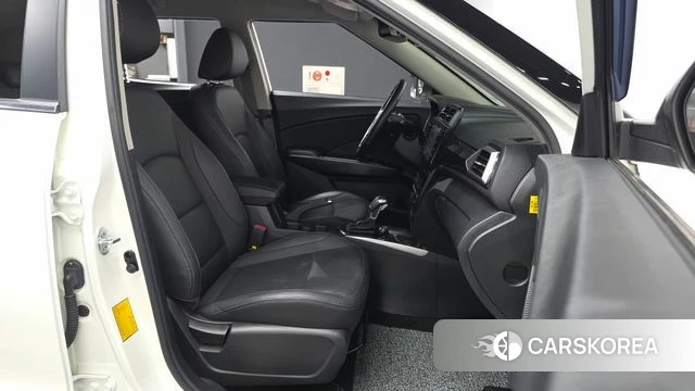 Ssangyong The New Tivoli 2023 Белый из Кореи, фото 2
