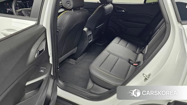 Chevrolet (GM Daewoo) Trax Crossover 2026 Белый из Кореи, фото 2