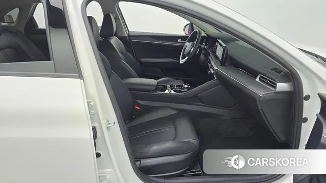 Kia K5 3rd generation 2023 Белый из Кореи, фото 2