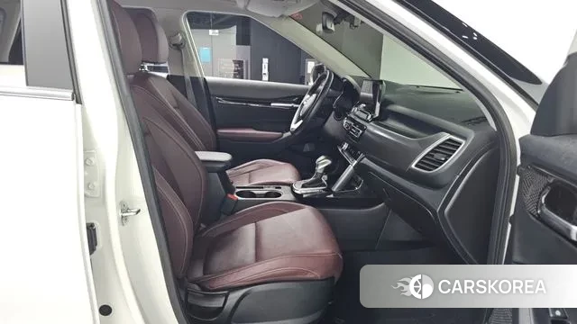 Kia Seltos 2022 Белый из Кореи, фото 2