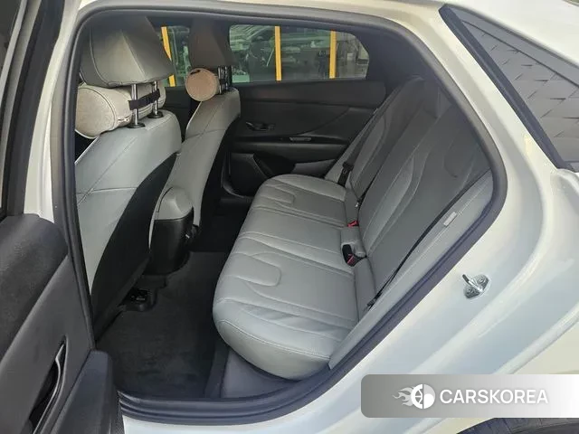 Hyundai The New Avante (CN7) 2024 Белый из Кореи, фото 2