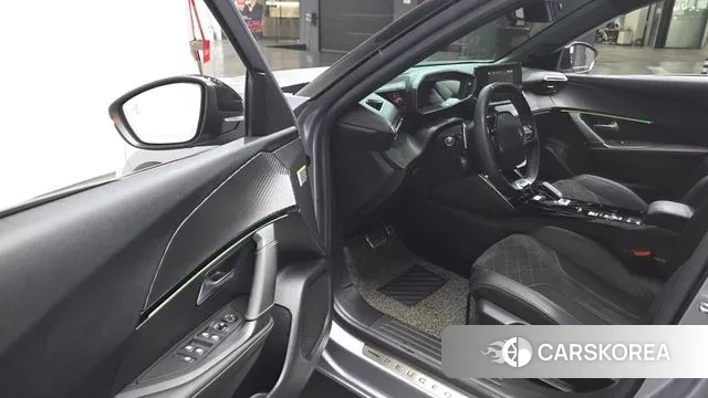 Peugeot 2008 Second generation 2021 Серый из Кореи, фото 2