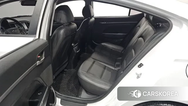 Hyundai Avante AD id 2971588 из Кореи 2