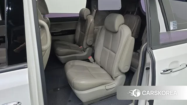 Kia The New Carnival 2018 Белый из Кореи, фото 2