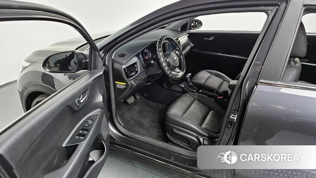 Kia Stonic 2019 Серый из Кореи, фото 2