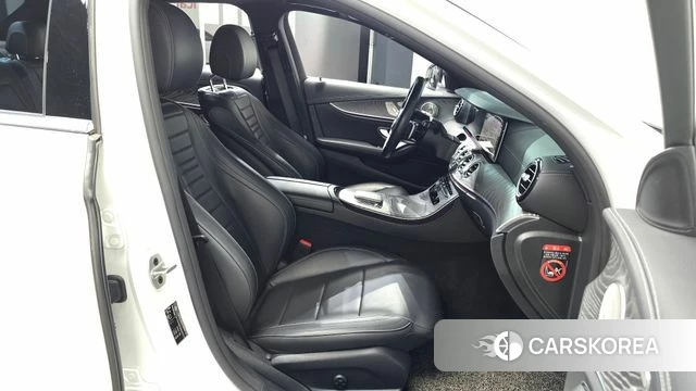 Mercedes-Benz E-Class W213 2021 Белый из Кореи, фото 2