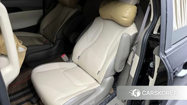 Kia Carnival 4th generation 2022 Черный из Кореи, фото 2
