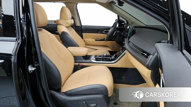 Kia Carnival 4th generation 2023 Черный из Кореи, фото 2