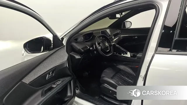 Peugeot 3008 second generation 2024 Белый из Кореи, фото 2