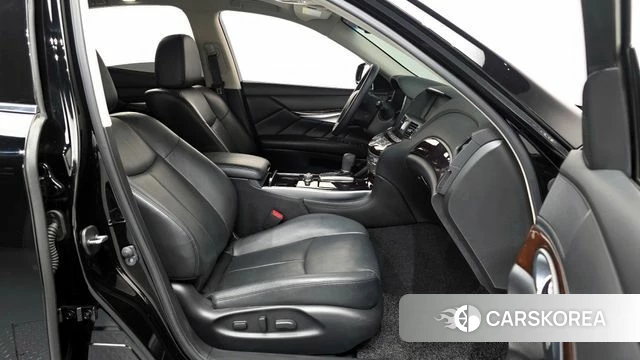 Infiniti Q70 2019 Черный из Кореи, фото 2