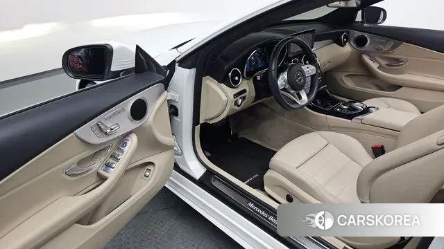 Mercedes-Benz C-Class W205 2020 Белый из Кореи, фото 2