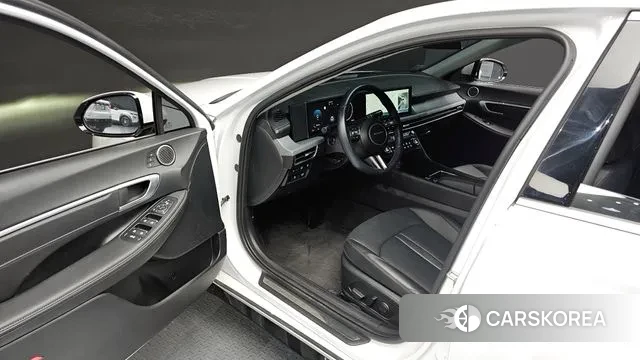 Hyundai Sonata D Edge Hybrid (DN8) 2024 Белый из Кореи, фото 2