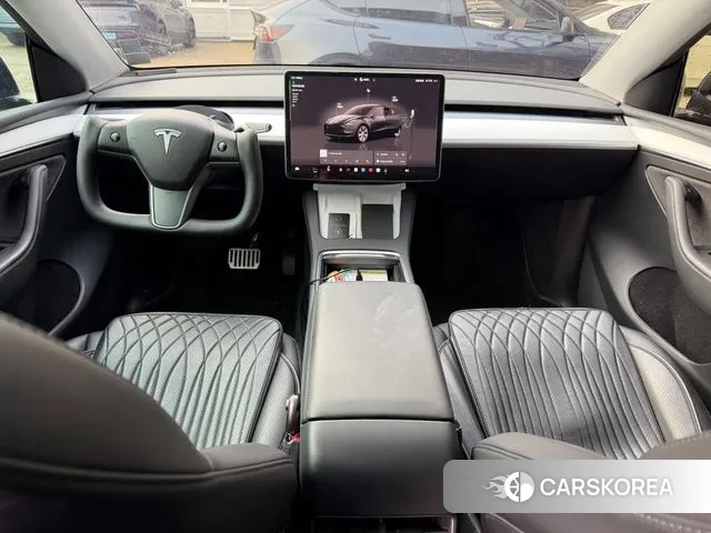 Tesla Model Y 2022 Черный из Кореи, фото 2