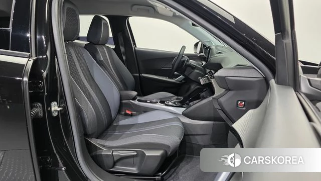 Peugeot 2008 Second generation 2021 Черный из Кореи, фото 2
