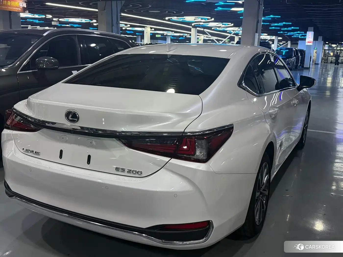 Lexus ES 2023 Белый из Китая, фото 2