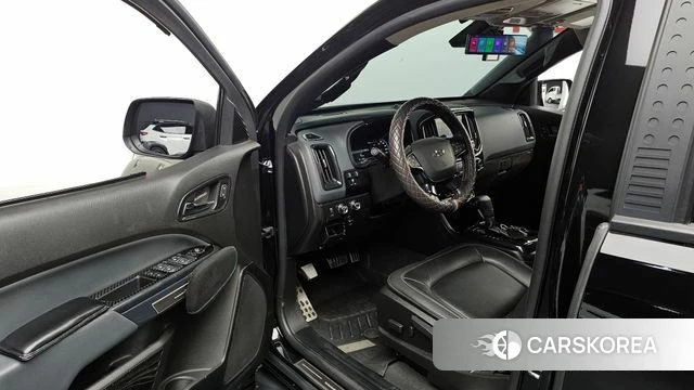 Chevrolet (GM Daewoo) Real New Colorado 2021 Черный из Кореи, фото 2