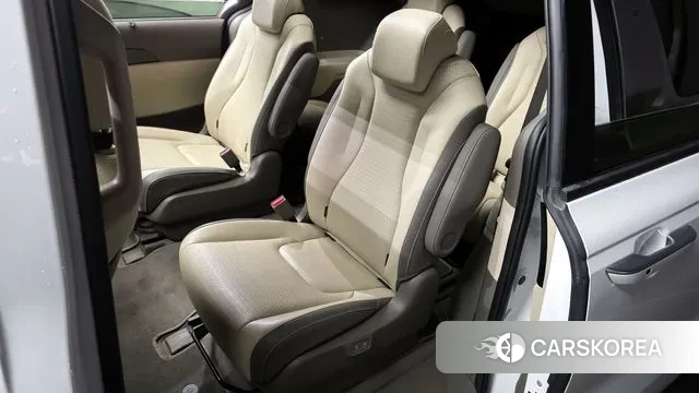 Kia Carnival 4th generation 2023 Белый из Кореи, фото 2