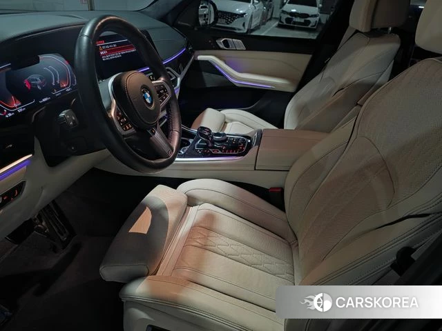 BMW X7 (G07) 2021 Черный из Кореи, фото 2