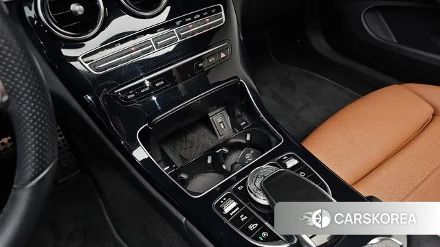 Mercedes-Benz C-Class W205 2019 Черный из Кореи, фото 2