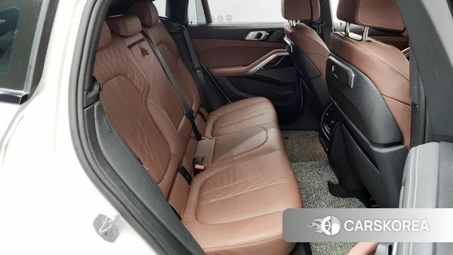 BMW X6 (G06) 2024 Белый из Кореи, фото 2