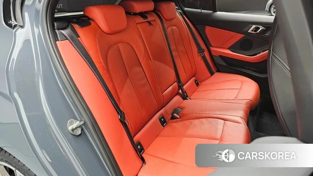 BMW 1 Series (F40) 2024 Цвет галактики из Кореи, фото 2
