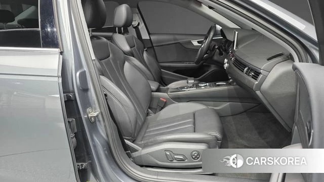 Audi A4 (B9) 2018 Серый из Кореи, фото 2