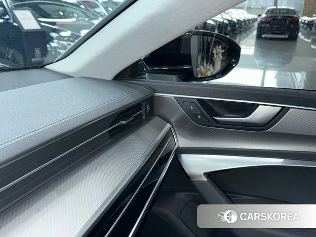 Audi A7L 2024 Черный из Китая, фото 2