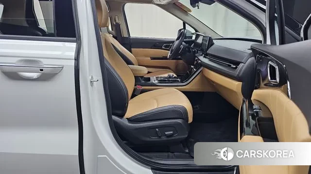 Kia Carnival 4th generation 2023 Белый из Кореи, фото 2