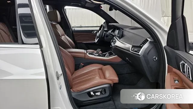 BMW X5 (G05) 2022 Белый из Кореи, фото 2