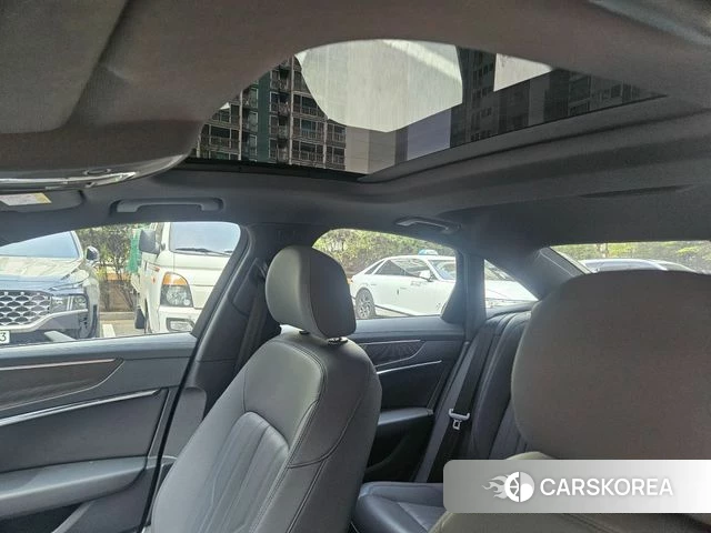 Audi A6 (C8) 2023 Белый из Кореи, фото 2