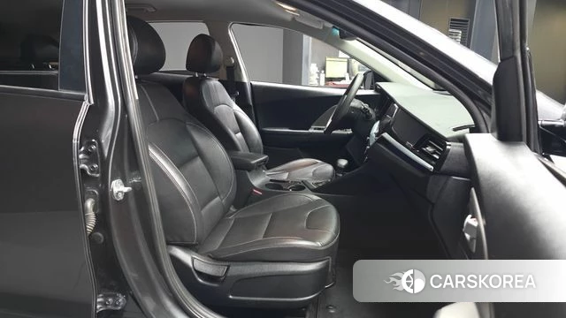 Kia The New Niro 2021 Серый из Кореи, фото 2