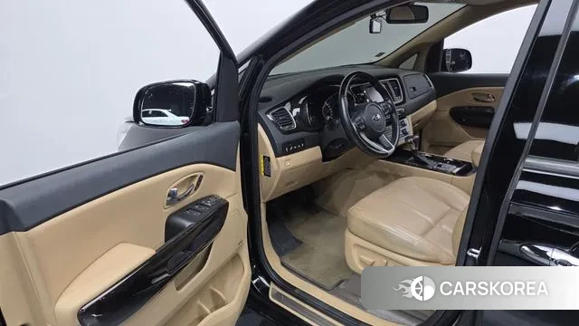 Kia The New Carnival 2018 Черный из Кореи, фото 2