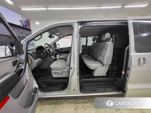 Hyundai The New Grand Starex 2020 Серебряный из Кореи, фото 2