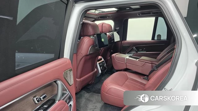 Land Rover Range Rover 5th Generation 2025 Белый из Кореи, фото 2