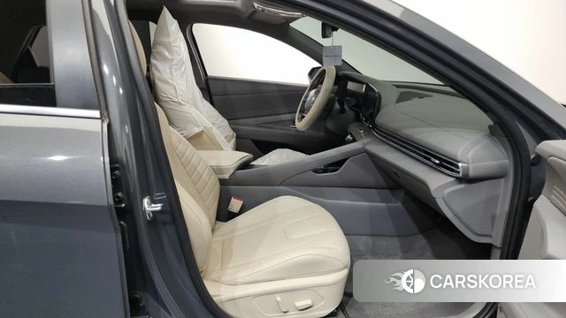 Hyundai The New Avante (CN7) 2025 Серый из Кореи, фото 2