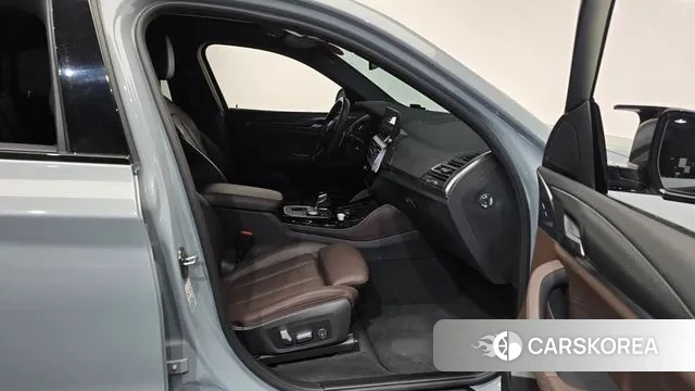 BMW X4 (G02) 2022 Цвет галактики из Кореи, фото 2