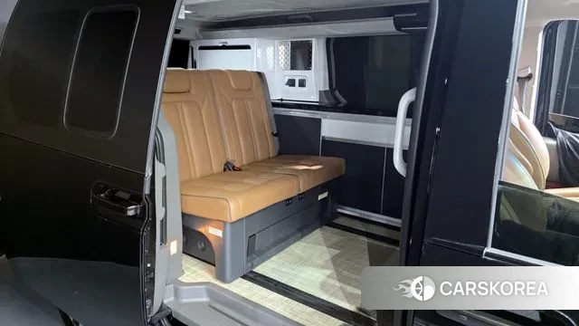 Hyundai Staria 2023 Черный из Кореи, фото 2