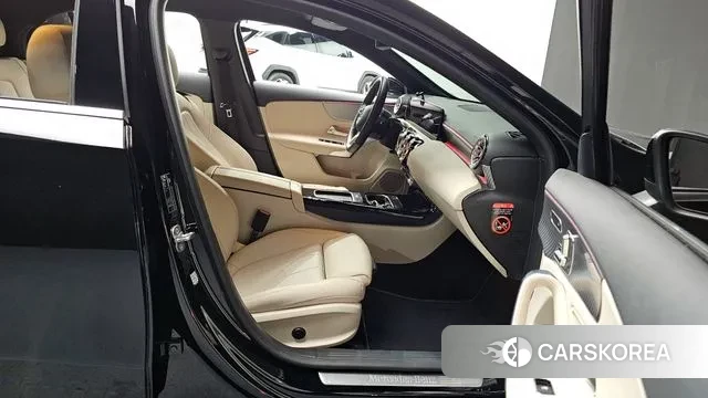 Mercedes-Benz A-Class W177 2023 Черный из Кореи, фото 2