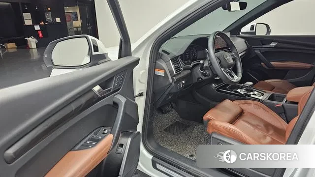 Audi Q5 (FY) 2023 Белый из Кореи, фото 2