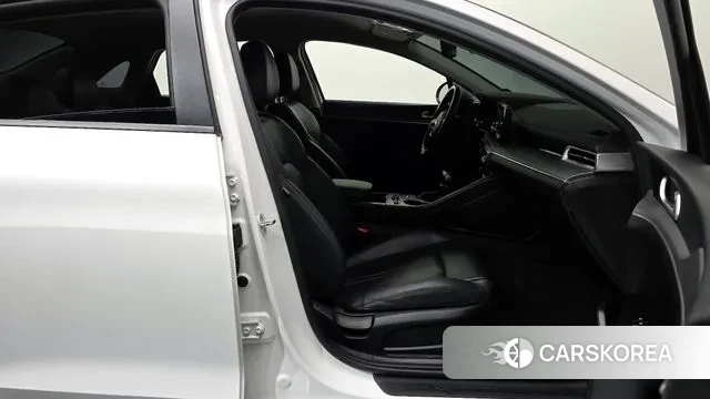 Kia K5 3rd generation 2021 Белый из Кореи, фото 2