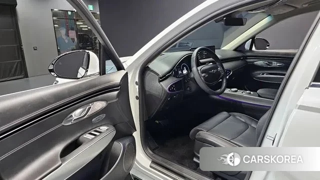 Genesis GV70 2023 Белый из Кореи, фото 2