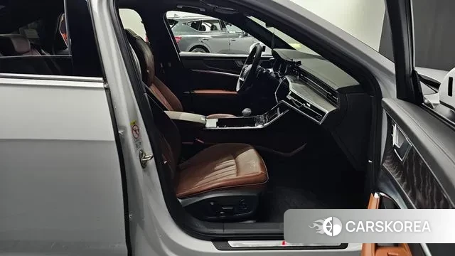 Audi A6 (C8) 2023 Белый из Кореи, фото 2