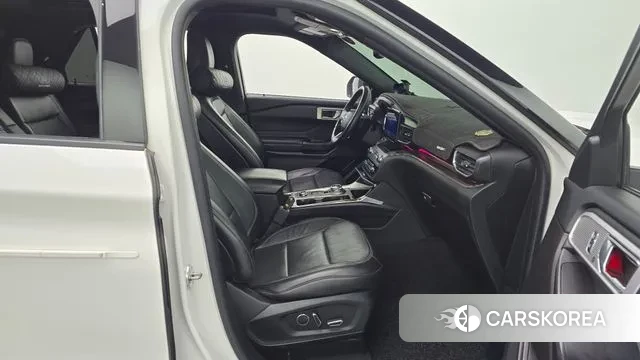 Ford Explorer 6th Generation 2019 Белый из Кореи, фото 2