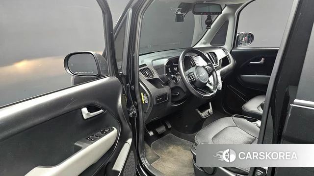 Kia The New Kia Ray 2023 Черный из Кореи, фото 2