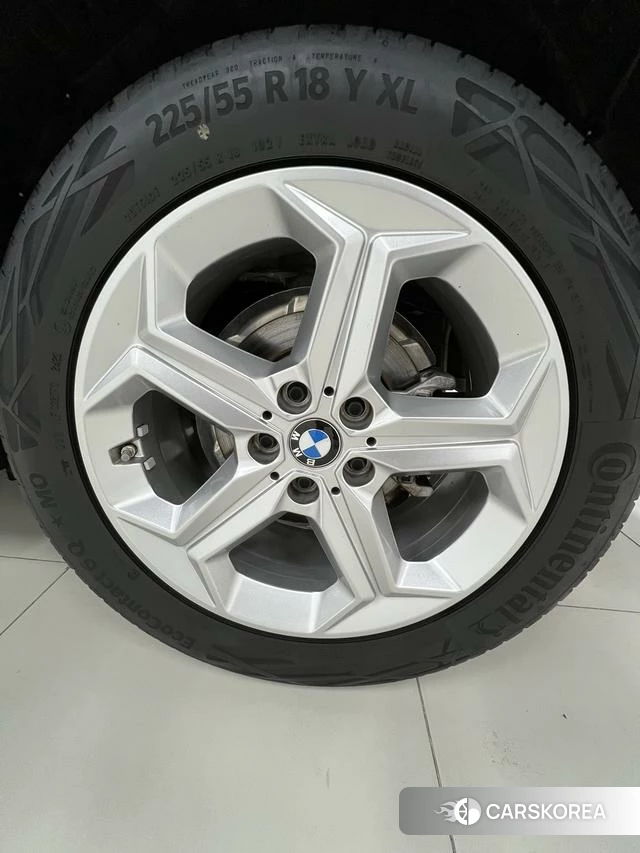 BMW X1 2023 Белый из Китая, фото 2
