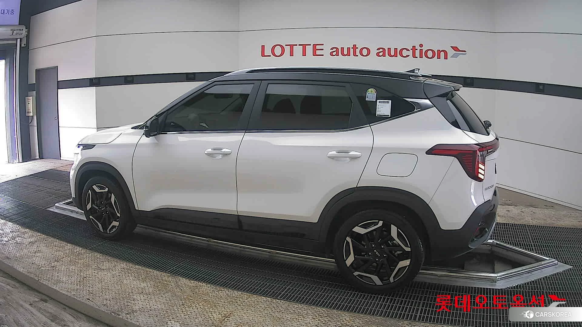 Kia Seltos 2025 Белый из Кореи, фото 2