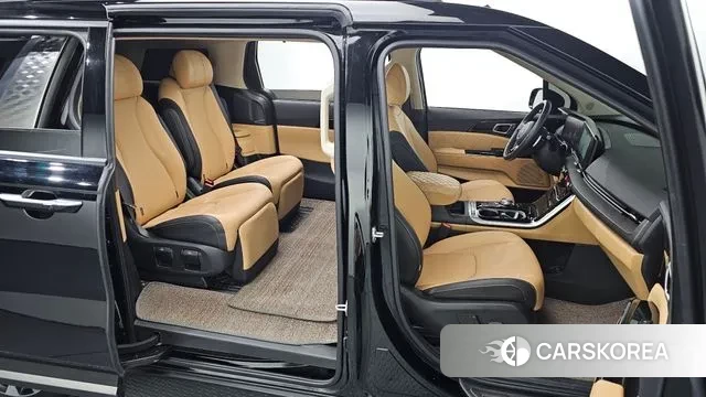Kia Carnival 4th generation 2023 Черный из Кореи, фото 2