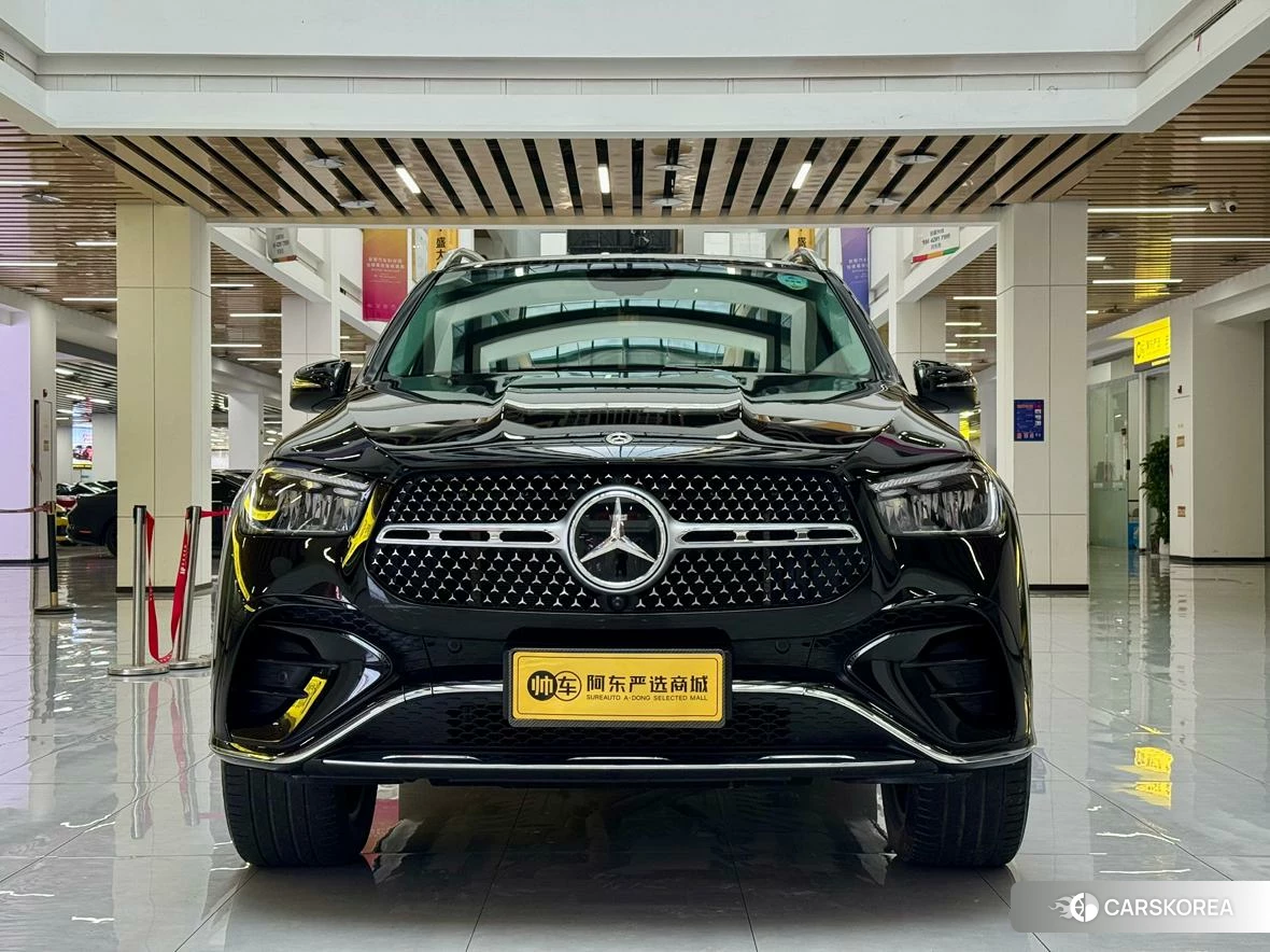 Mercedes-Benz GLE (import) 2023 Черный из Китая, фото 2